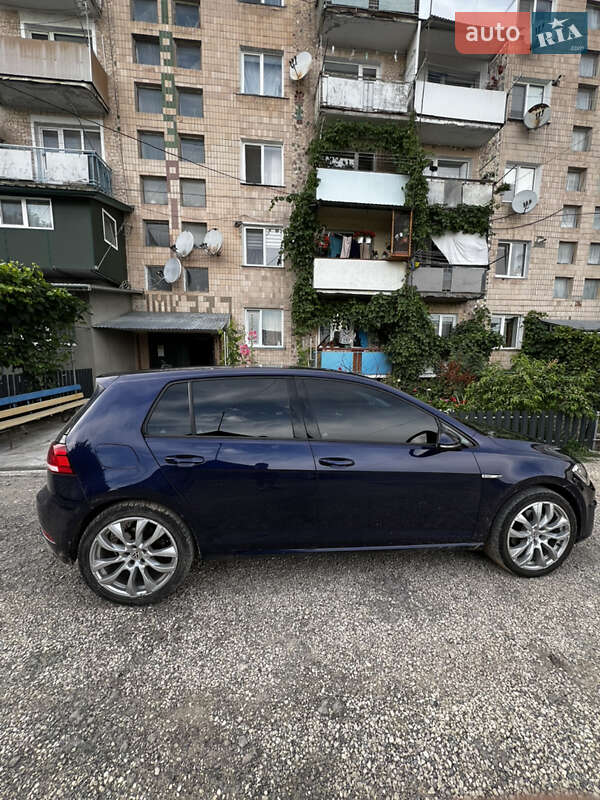 Хэтчбек Volkswagen e-Golf 2018 в Хоросткове