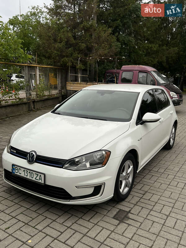 Хетчбек Volkswagen e-Golf 2016 в Львові