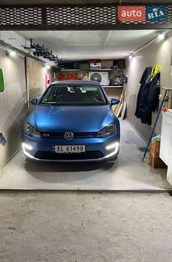 Хэтчбек Volkswagen e-Golf 2015 в Каменец-Подольском