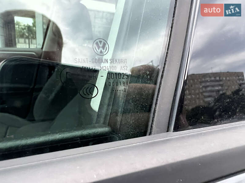 Хэтчбек Volkswagen e-Golf 2020 в Днепре