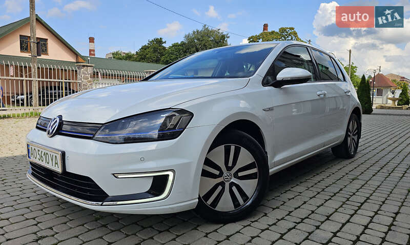Хэтчбек Volkswagen e-Golf 2015 в Мукачево