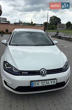 Хэтчбек Volkswagen e-Golf 2015 в Хмельницком