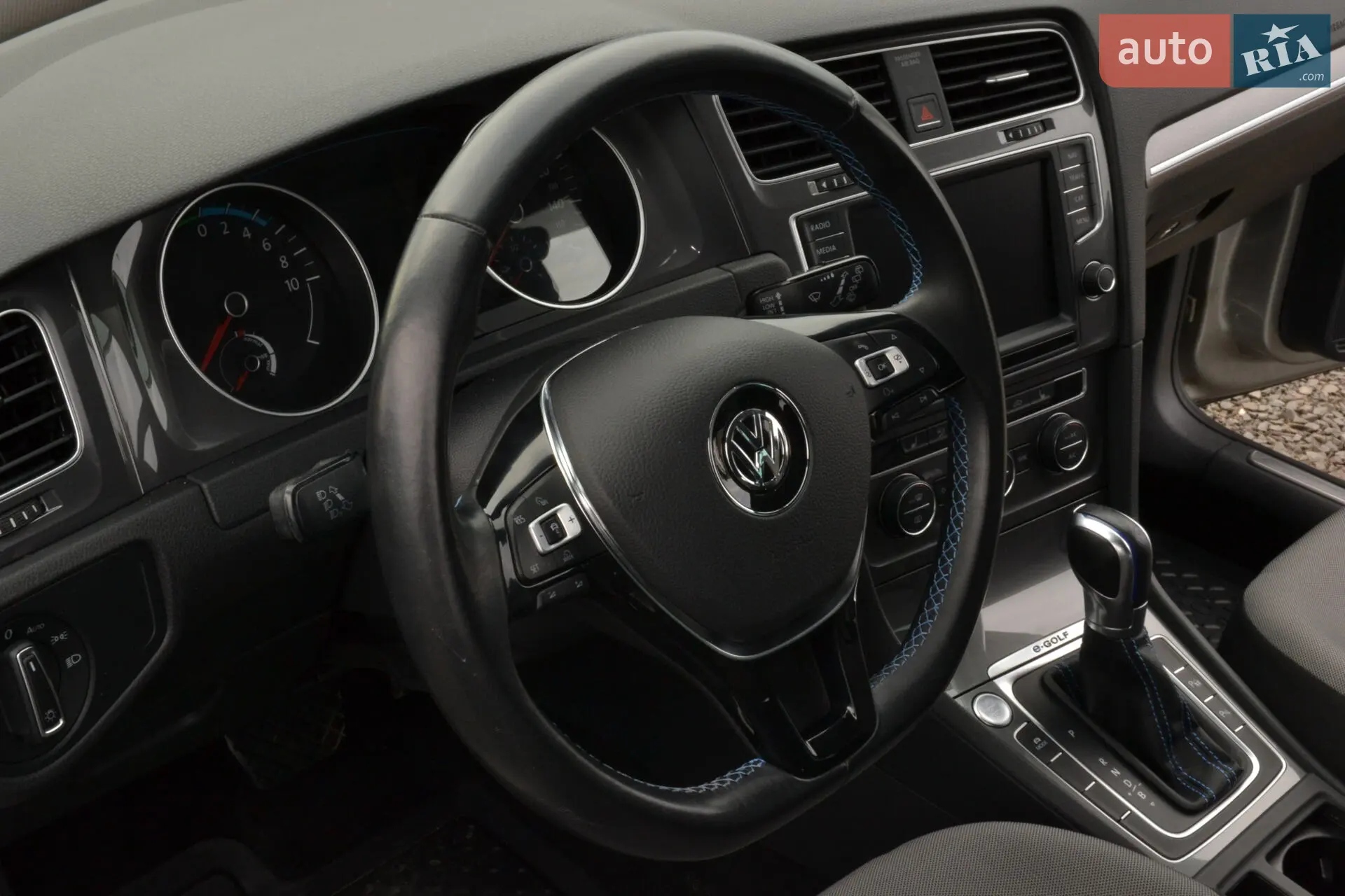 2016 Volkswagen Golf - мініатюра 24