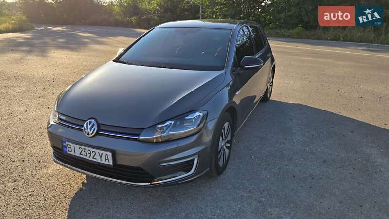 Хэтчбек Volkswagen e-Golf 2017 в Полтаве
