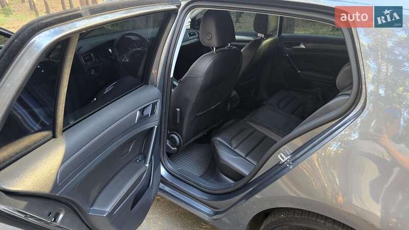 Хэтчбек Volkswagen e-Golf 2017 в Полтаве