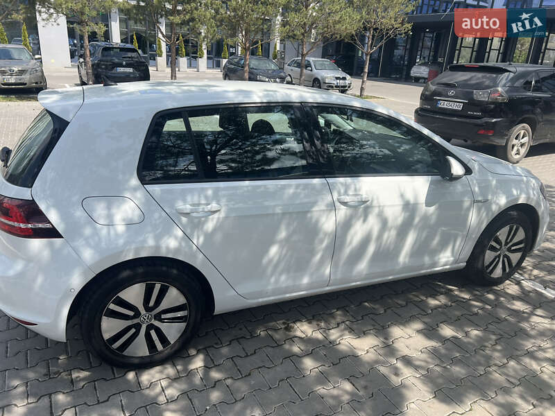 Хэтчбек Volkswagen e-Golf 2014 в Ровно