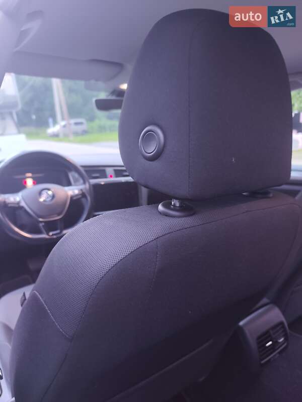 Хетчбек Volkswagen e-Golf 2020 в Львові