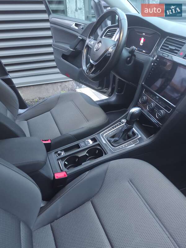 Хетчбек Volkswagen e-Golf 2020 в Львові