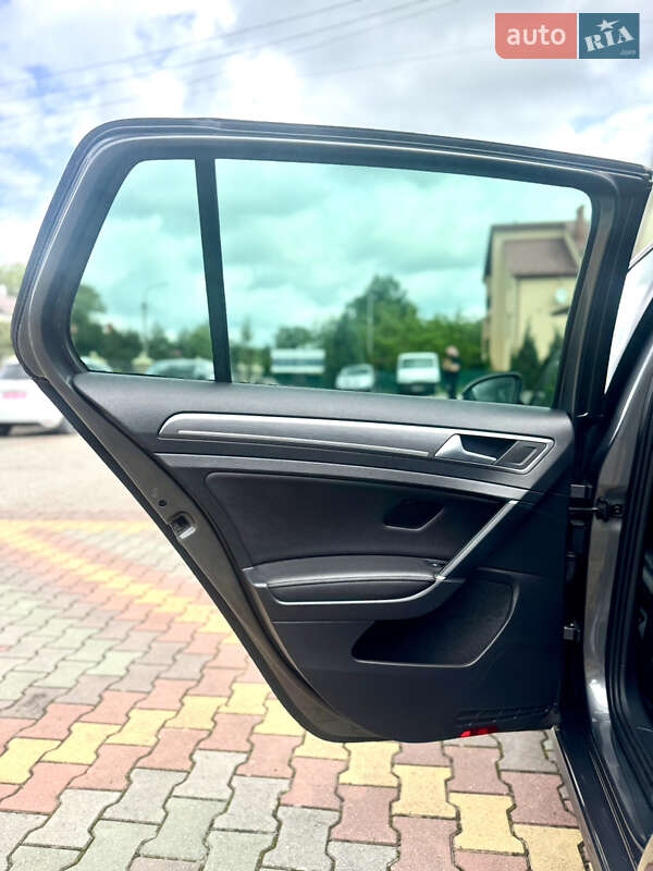 Хэтчбек Volkswagen e-Golf 2019 в Самборе