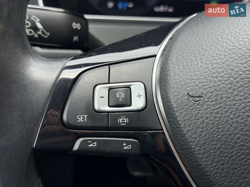 Хэтчбек Volkswagen e-Golf 2019 в Самборе