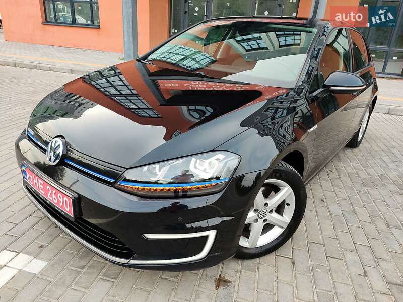 Volkswagen e-Golf 2015