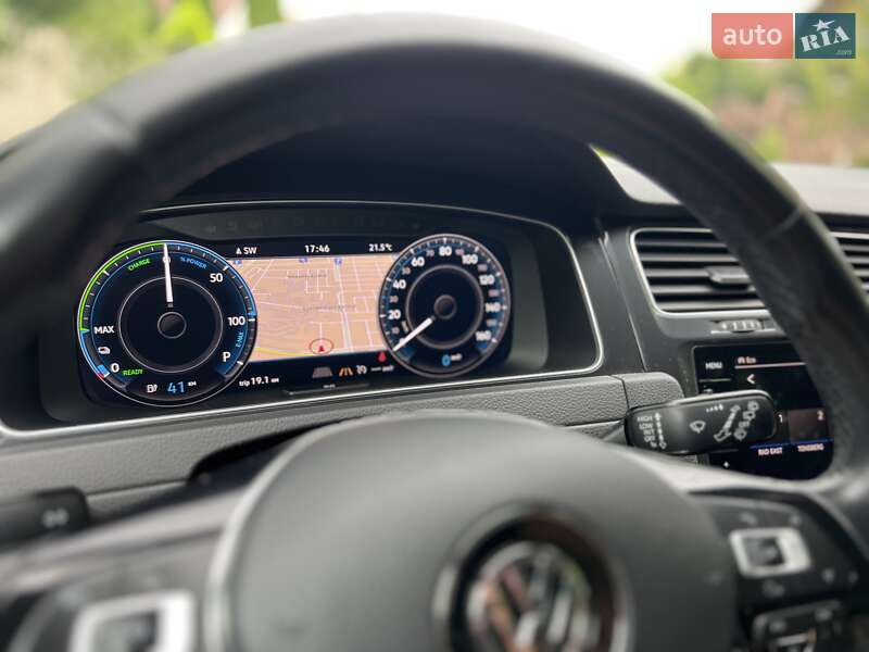 Хэтчбек Volkswagen e-Golf 2019 в Ровно