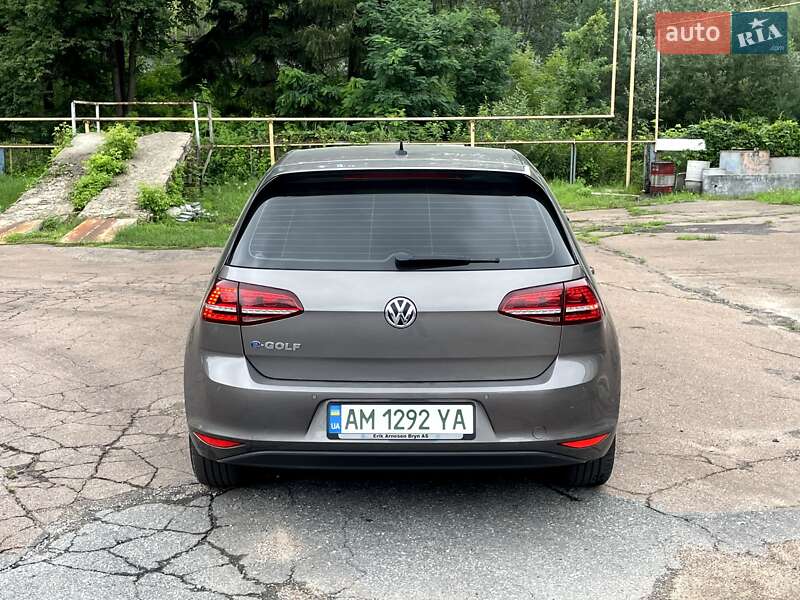 Хетчбек Volkswagen e-Golf 2014 в Житомирі