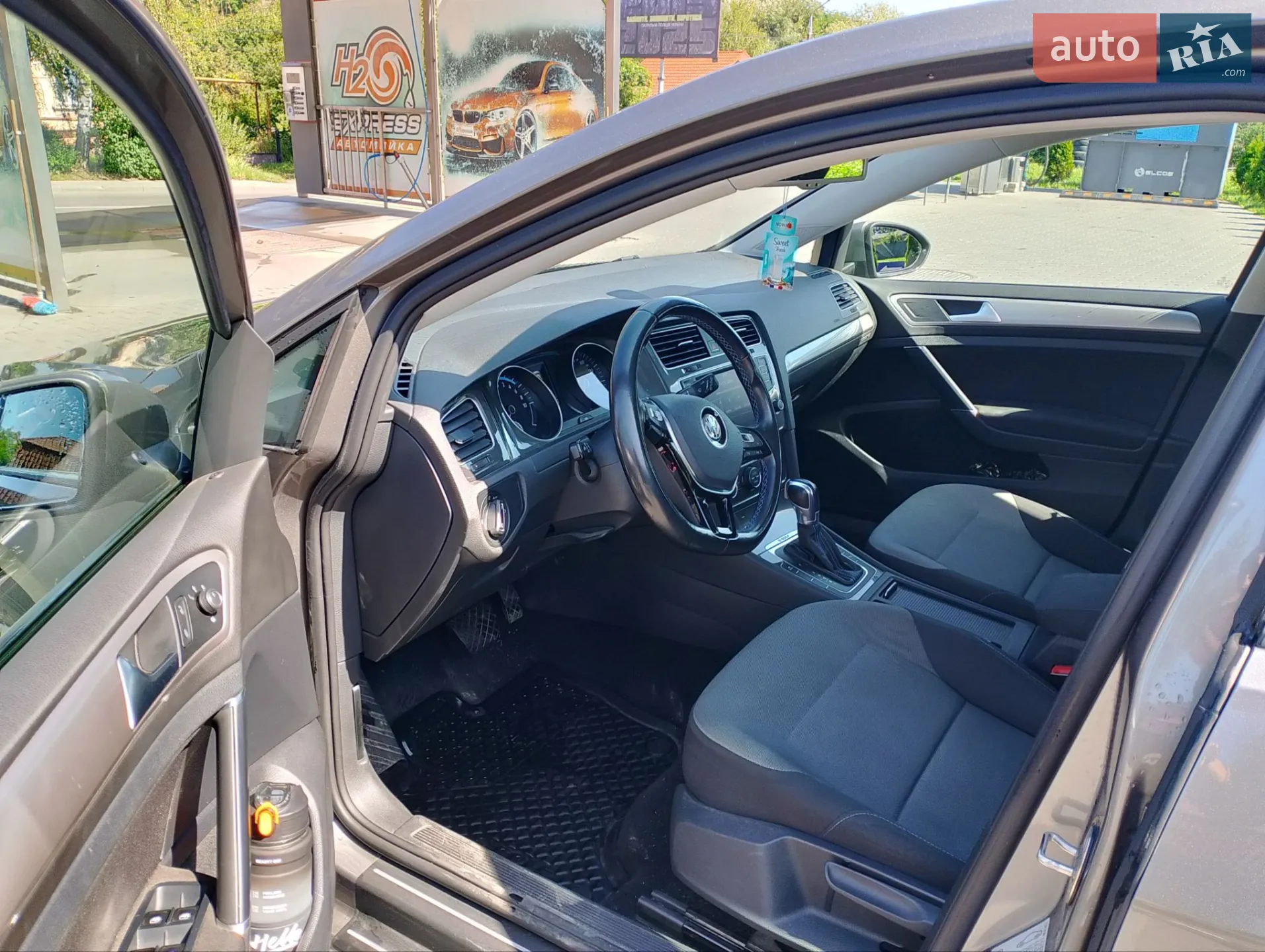 Volkswagen E Golf 2015 VIN WVWZZZAUZGW905827 фото оголошення 5 з 7
