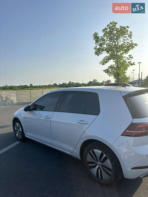 Хетчбек Volkswagen e-Golf 2018 в Мукачевому