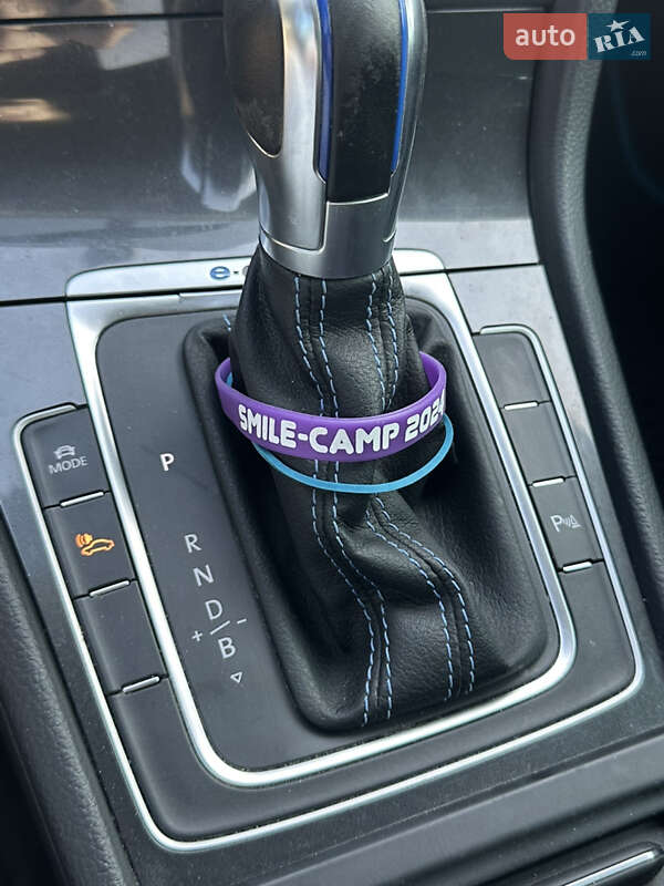 Хетчбек Volkswagen e-Golf 2018 в Мукачевому