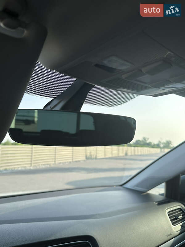 Хетчбек Volkswagen e-Golf 2018 в Мукачевому