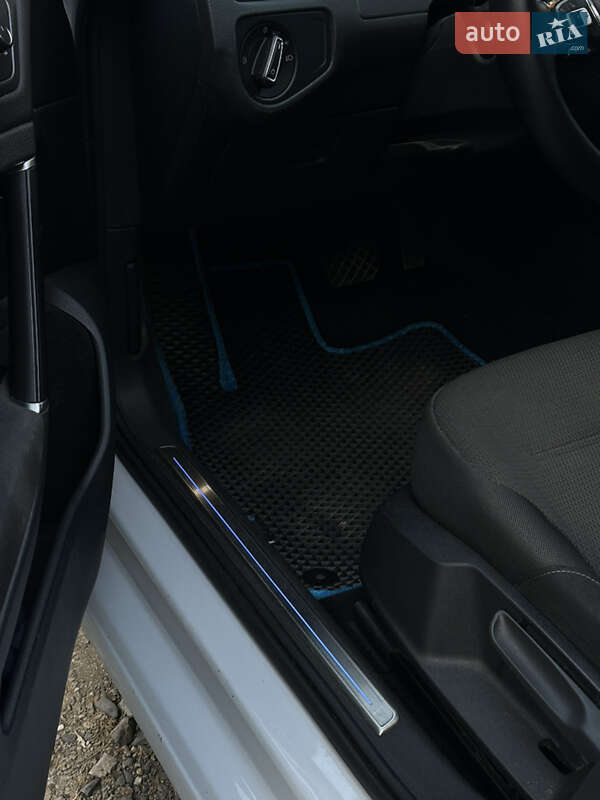 Хетчбек Volkswagen e-Golf 2018 в Мукачевому