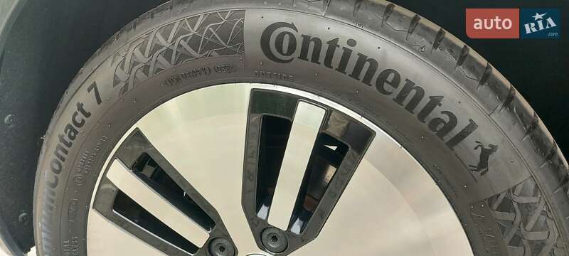 Хэтчбек Volkswagen e-Golf 2020 в Киеве