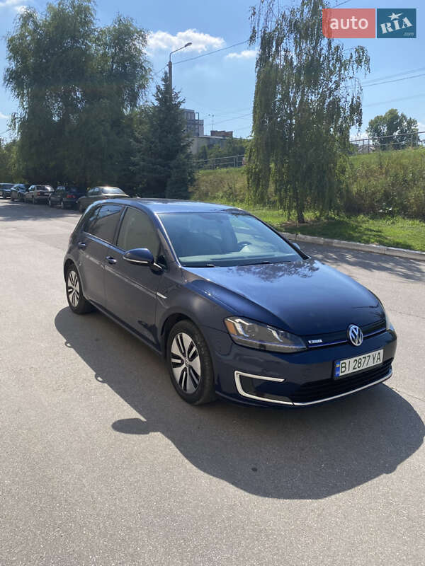 Хетчбек Volkswagen e-Golf 2015 в Полтаві