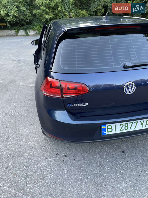 Хетчбек Volkswagen e-Golf 2015 в Полтаві