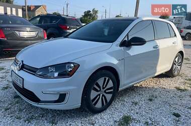 Хэтчбек Volkswagen e-Golf 2015 в Ивано-Франковске