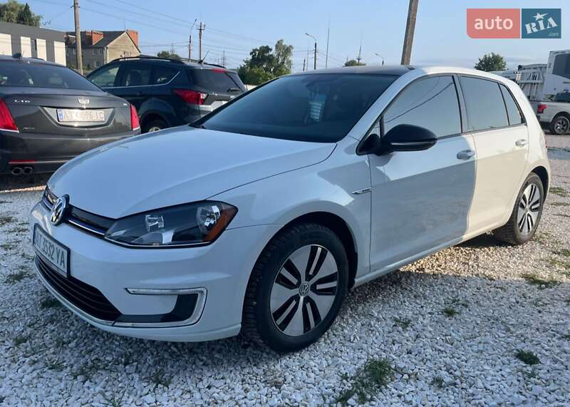 Volkswagen e-Golf 2015