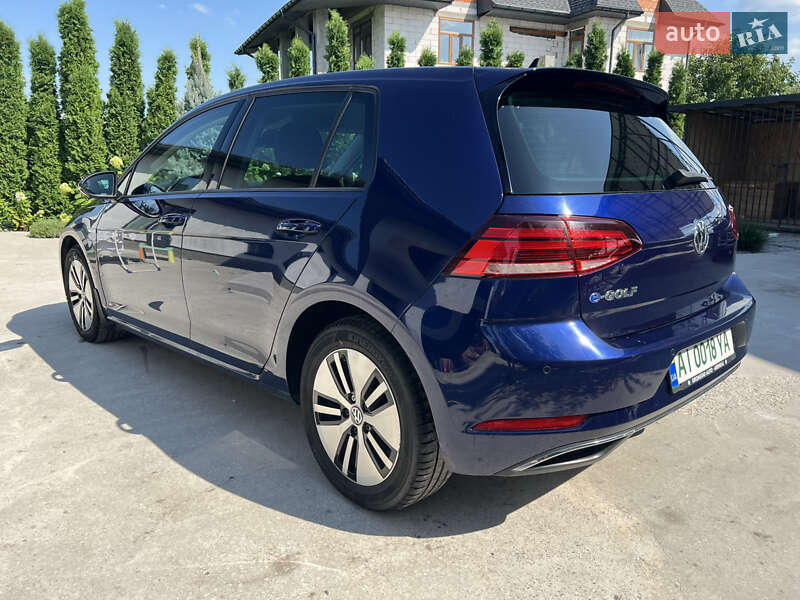 Хэтчбек Volkswagen e-Golf 2017 в Киеве