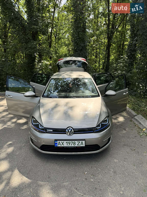 Хетчбек Volkswagen e-Golf 2017 в Харкові
