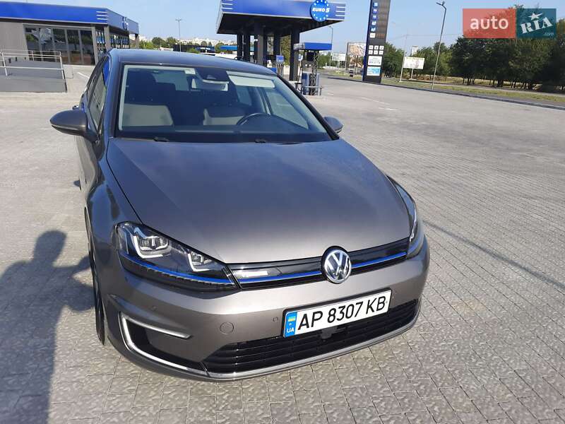 Хетчбек Volkswagen e-Golf 2015 в Запоріжжі