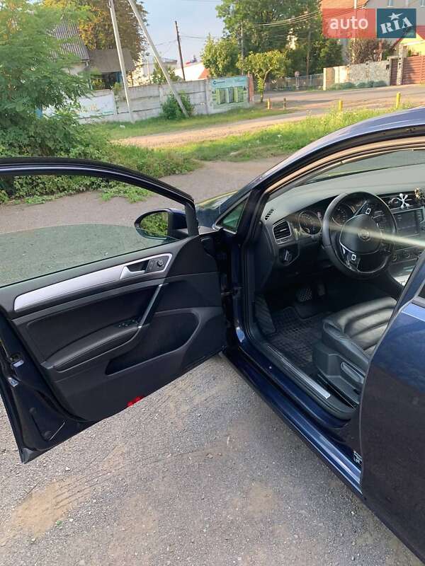 Хетчбек Volkswagen e-Golf 2014 в Мукачевому