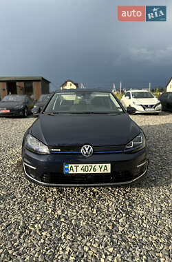 Хэтчбек Volkswagen e-Golf 2015 в Ивано-Франковске