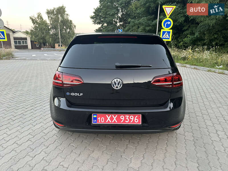 Хэтчбек Volkswagen e-Golf 2015 в Могилев-Подольске фото 13 Хэтчбек Volkswagen e-Golf 2015 в Могилев-Подольске