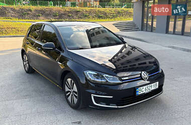 Хетчбек Volkswagen e-Golf 2017 в Новояворівську