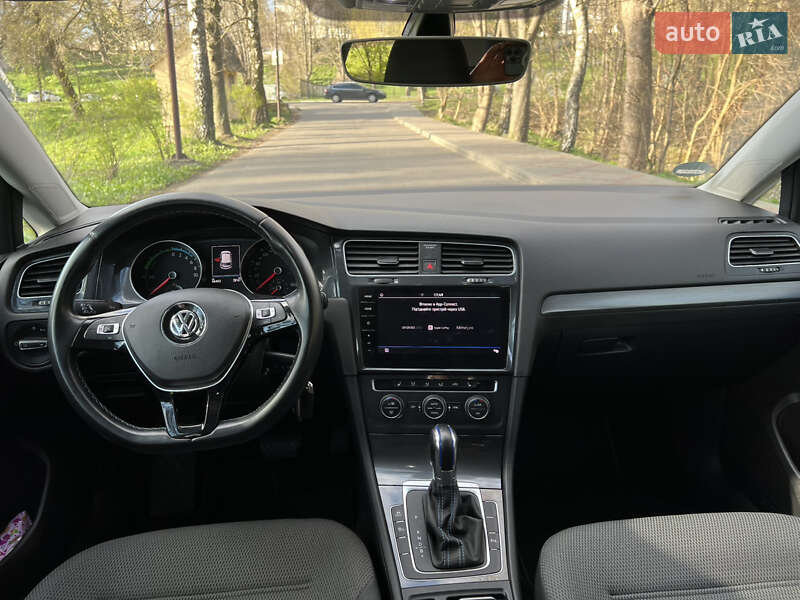 Хэтчбек Volkswagen e-Golf 2018 в Луцке