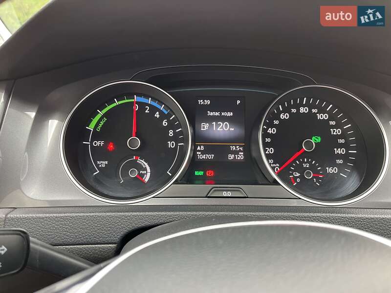 Хетчбек Volkswagen e-Golf 2014 в Луцьку