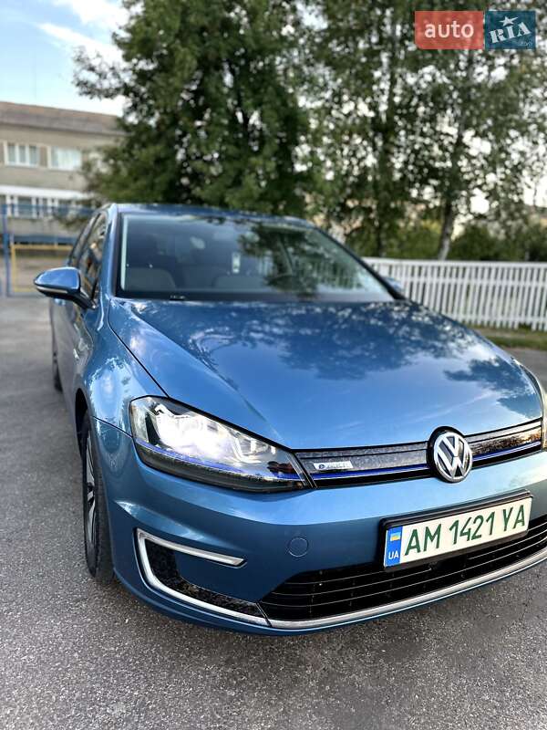 Volkswagen e-Golf 2014