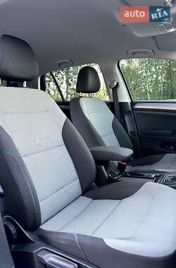 Хэтчбек Volkswagen e-Golf 2014 в Житомире