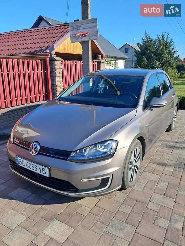 Хэтчбек Volkswagen e-Golf 2015 в Луцке фото 21 Хэтчбек Volkswagen e-Golf 2015 в Луцке
