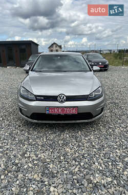 Хэтчбек Volkswagen e-Golf 2016 в Ивано-Франковске