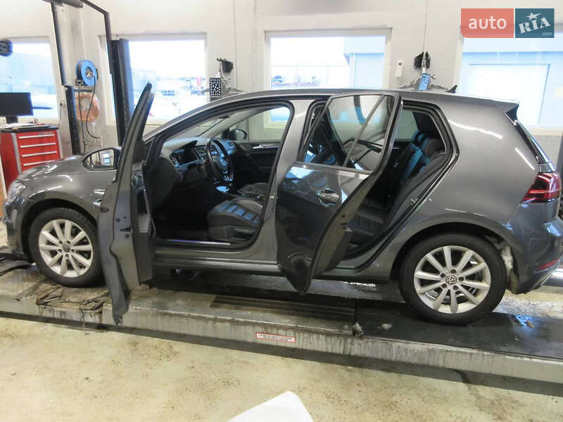 Хетчбек Volkswagen e-Golf 2018 в Кривому Розі