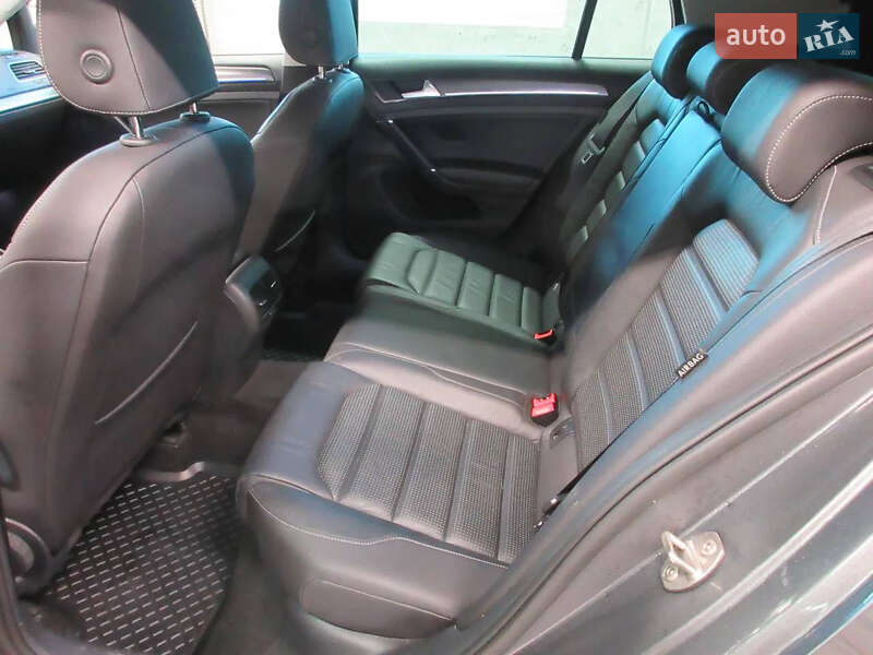 Хетчбек Volkswagen e-Golf 2018 в Кривому Розі