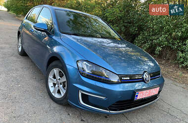 Хэтчбек Volkswagen e-Golf 2016 в Южноукраинске