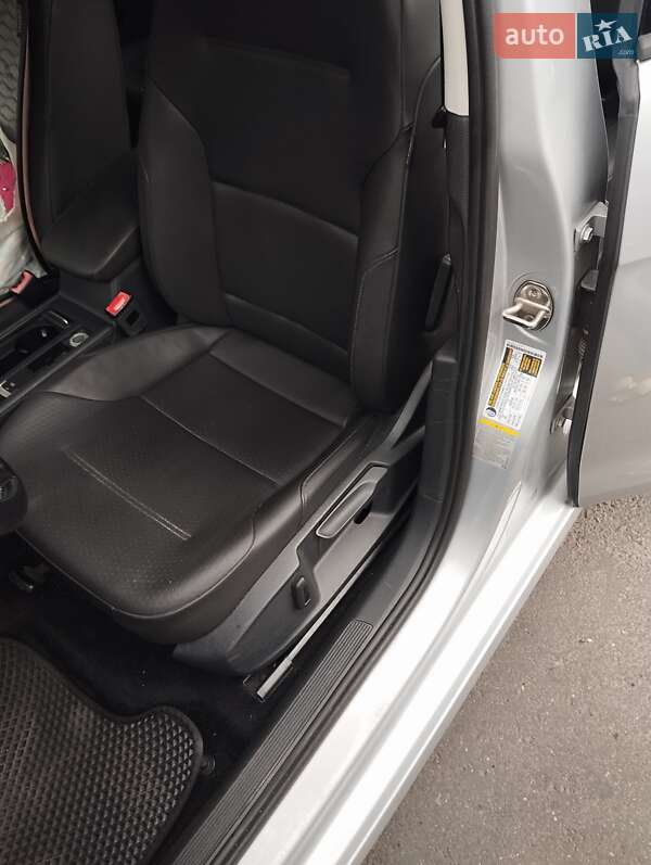 Хэтчбек Volkswagen e-Golf 2015 в Запорожье фото 10 Хэтчбек Volkswagen e-Golf 2015 в Запорожье