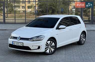 Хэтчбек Volkswagen e-Golf 2017 в Днепре