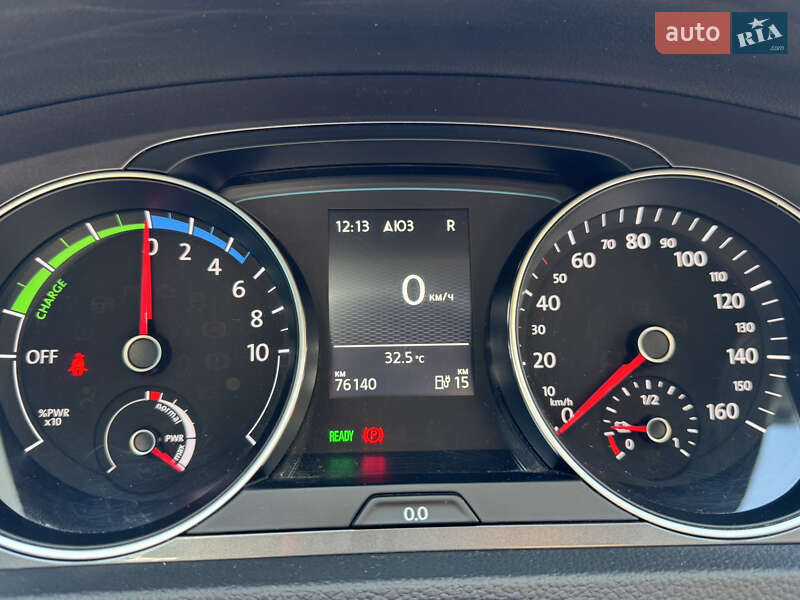 Хетчбек Volkswagen e-Golf 2015 в Кропивницькому