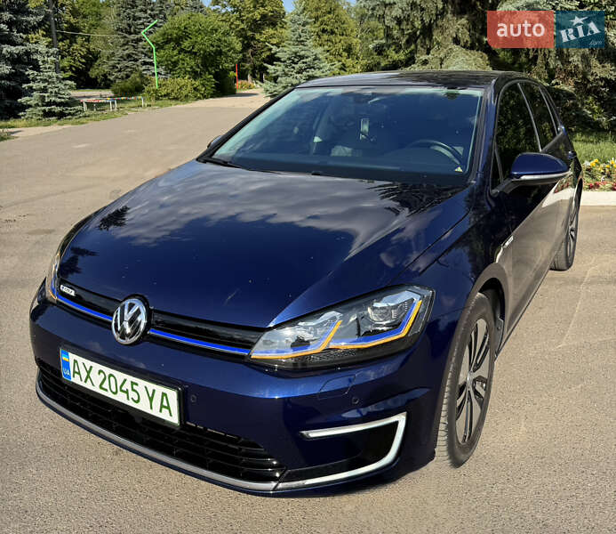 Хэтчбек Volkswagen e-Golf 2018 в Чугуеве