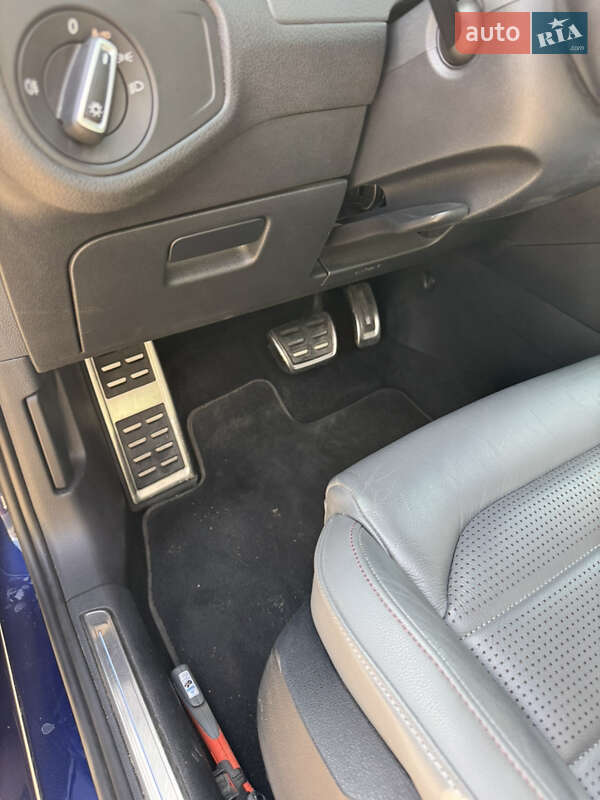 Хэтчбек Volkswagen e-Golf 2018 в Чугуеве