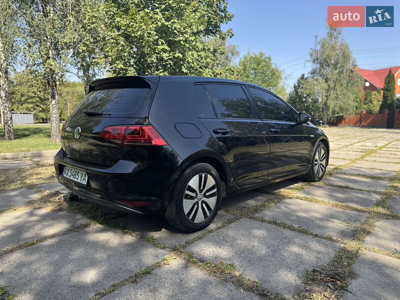 Хетчбек Volkswagen e-Golf 2015 в Харкові фото 6 Хетчбек Volkswagen e-Golf 2015 в Харкові