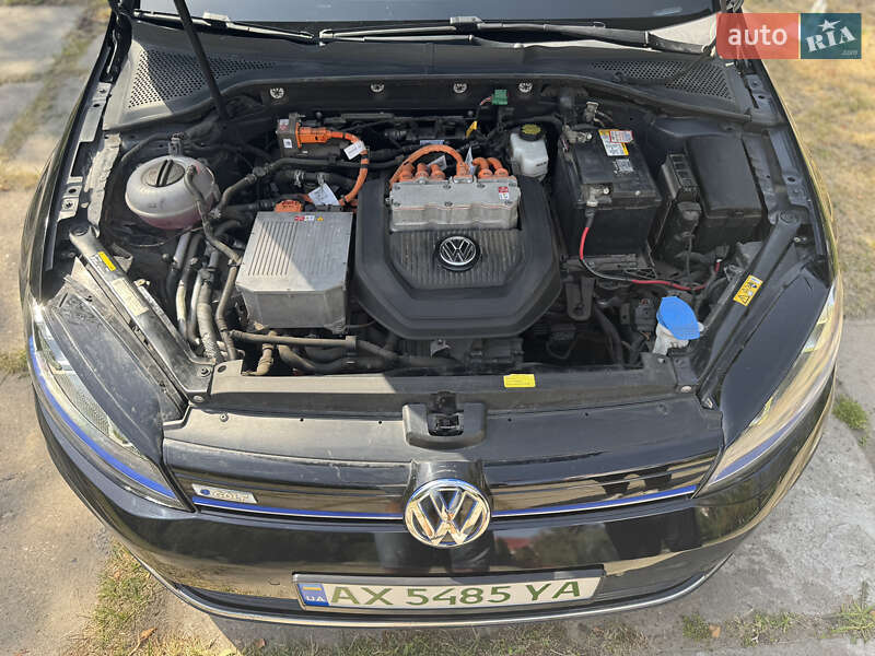 Хетчбек Volkswagen e-Golf 2015 в Харкові фото 28 Хетчбек Volkswagen e-Golf 2015 в Харкові